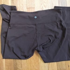 Lululemon yoga pants, Maroon, Size 8